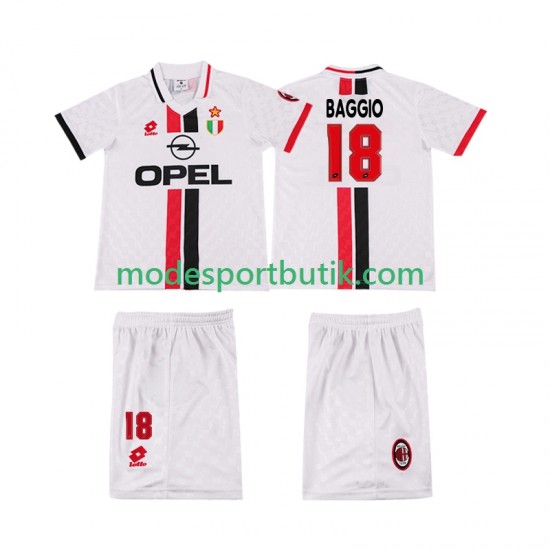 AC Milan Matchtröja BAGGIO 18 1996 1997 Retro Borta Kortärmad ,Fotbollsställ Barn