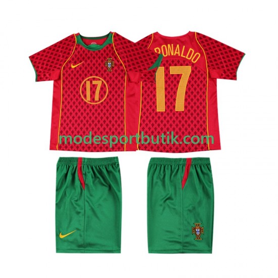 Portugal Matchtröja Cristiano Ronaldo 17 Retro Hemma 2004 Kortärmad ,Fotbollsställ Barn